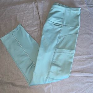 Women’s Apana Capris | EUC | teal